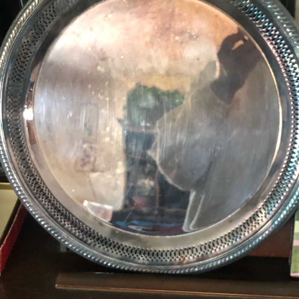 Antique-Style Round Serving Tray in Tarnished Silver Plated